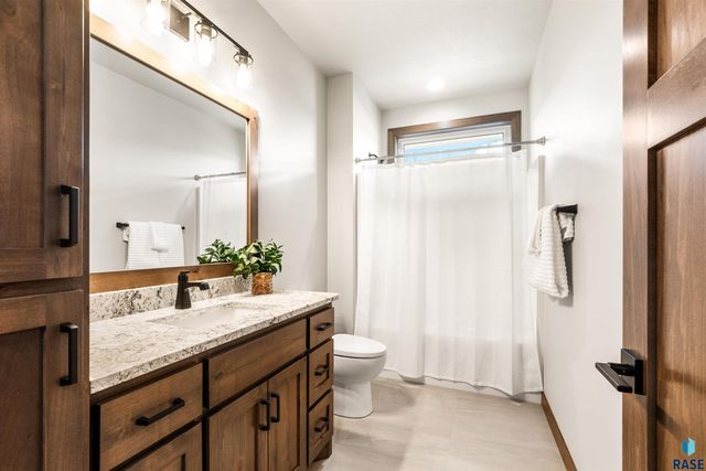 325 E 8th St Street, Tea, SD 57064