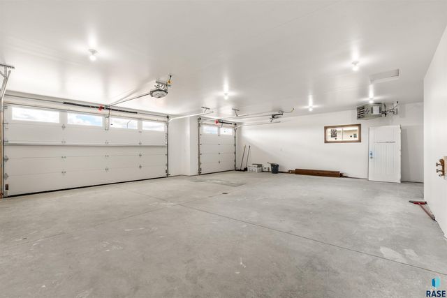 325 E 8th St Street, Tea, SD 57064