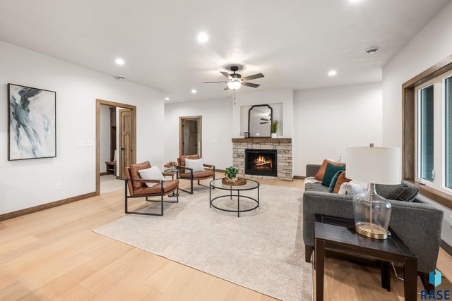 325 E 8th St Street, Tea, SD 57064
