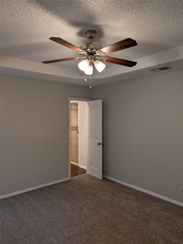 1909 Willow Vale Drive, Fort Worth, TX 76134