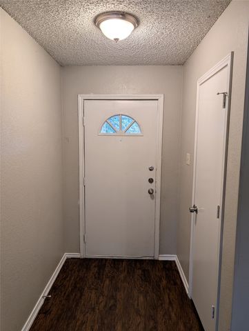 1909 Willow Vale Drive, Fort Worth, TX 76134