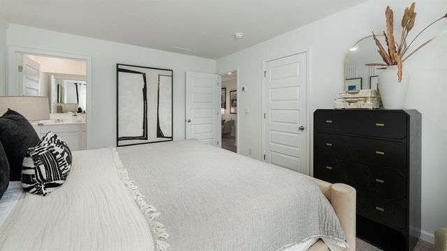 504 Woodcreek Circle 4, Atlanta, GA 30331