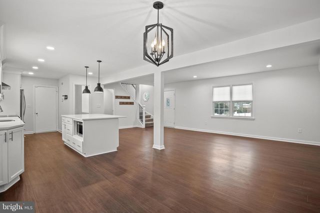 229 BEACHWOOD RD, Pasadena, MD 21122