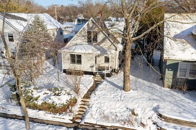 818 Rundell Street, Iowa City, IA 52240