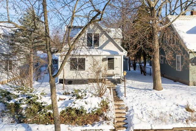 818 Rundell Street, Iowa City, IA 52240