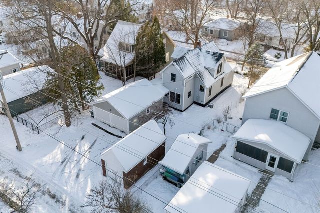 818 Rundell Street, Iowa City, IA 52240