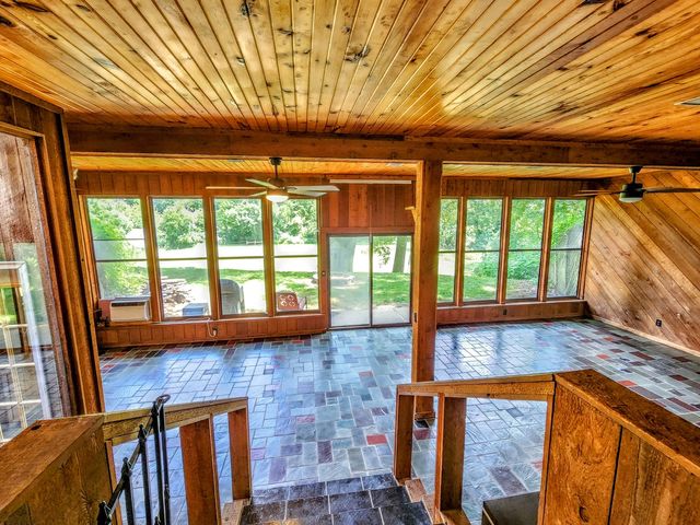 20798 White Oaks Road, Morrison, IL 61270