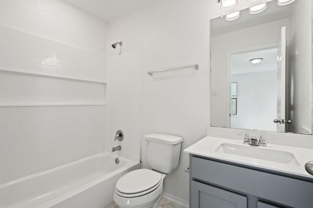 1901 Bogata LN, Leander, TX 78641