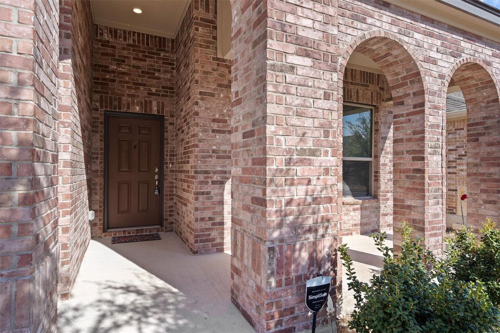 1901 Bogata LN, Leander, TX 78641