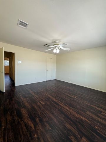 8140 Fondren Road 8140, Houston, TX 77074