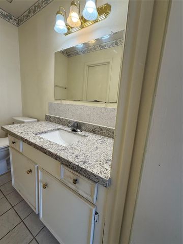 8140 Fondren Road 8140, Houston, TX 77074