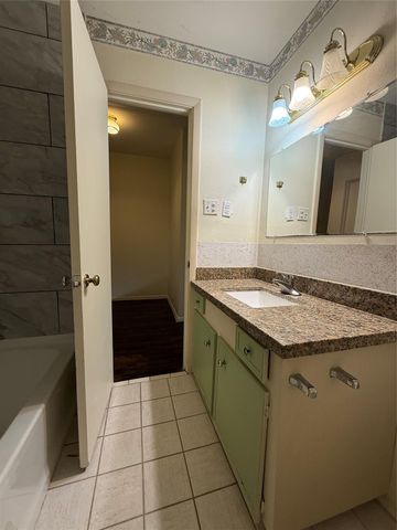 8140 Fondren Road 8140, Houston, TX 77074
