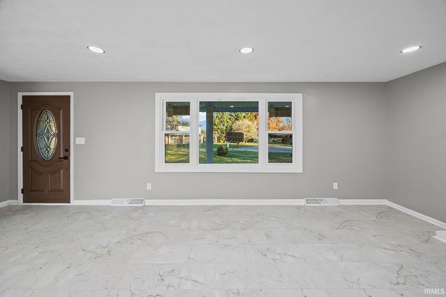 1406 Meadowbrook Court, Lafayette, IN 47905