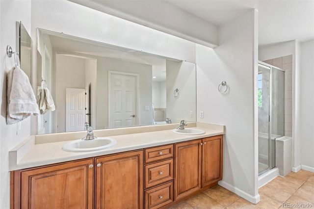 25411 E Indore Drive, Aurora, CO 80016