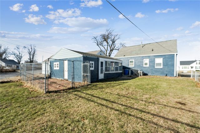 1909 Williams Boulevard SW, Cedar Rapids, IA 52404