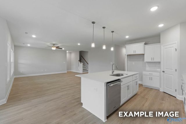 117 Sniper Street, Toney, AL 35773