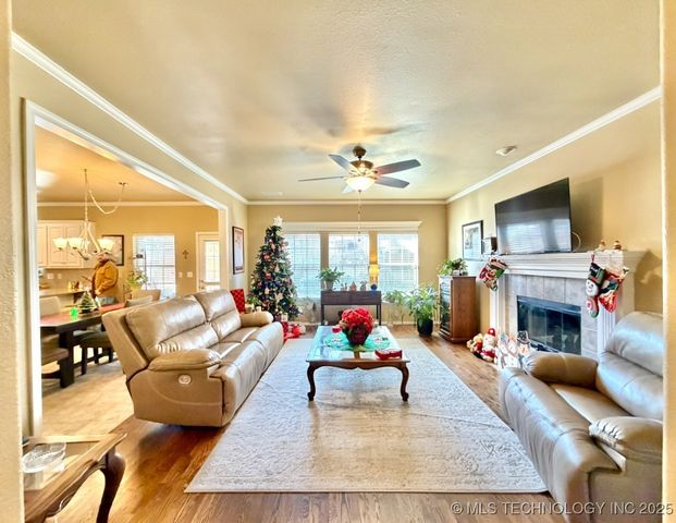 9524 S 87TH East Avenue, Tulsa, OK 74133