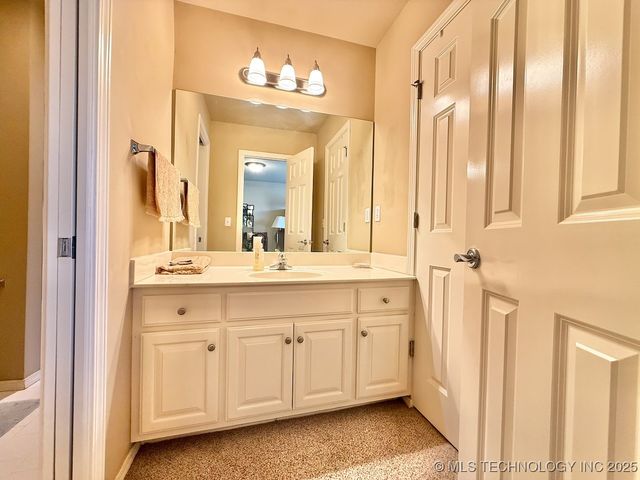 9524 S 87TH East Avenue, Tulsa, OK 74133