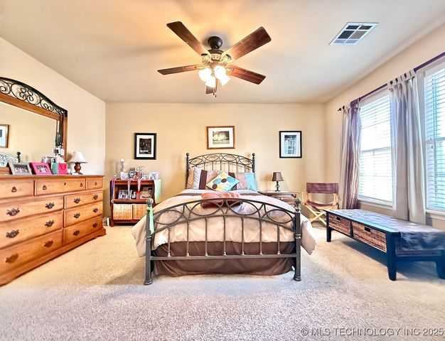 9524 S 87TH East Avenue, Tulsa, OK 74133