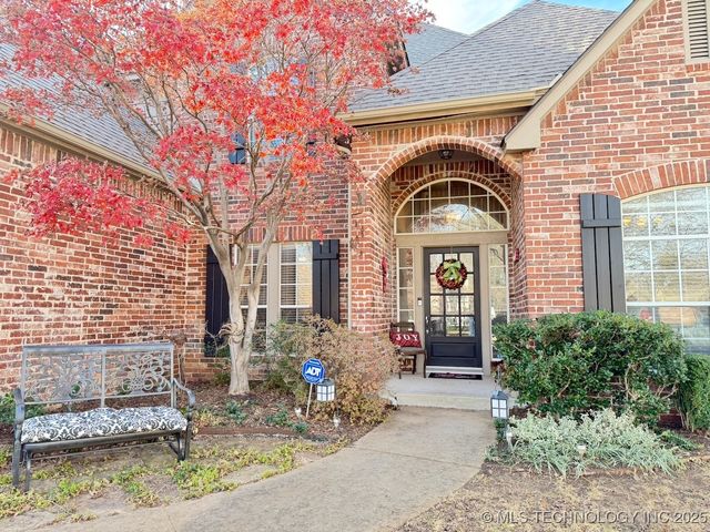 9524 S 87TH East Avenue, Tulsa, OK 74133