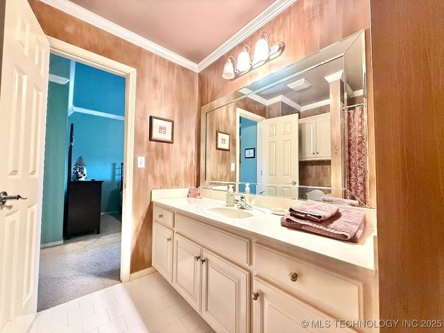 9524 S 87TH East Avenue, Tulsa, OK 74133