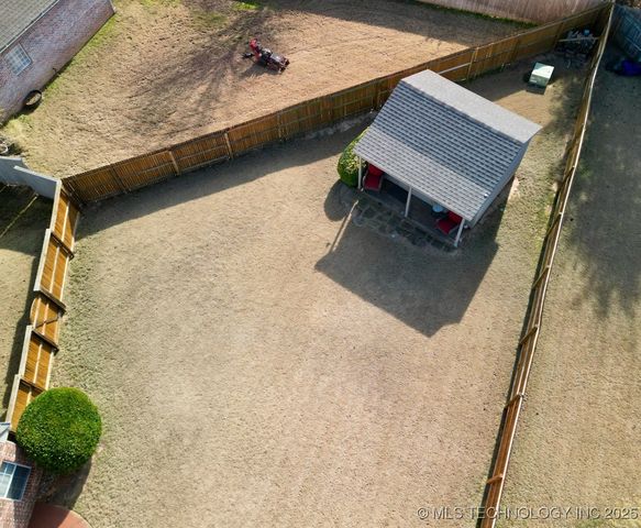 9524 S 87TH East Avenue, Tulsa, OK 74133