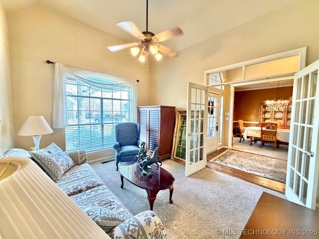 9524 S 87TH East Avenue, Tulsa, OK 74133