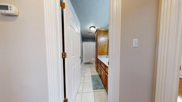 2563 Schoolhouse Hill Road, Mt Vernon, KY 40456