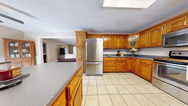 2563 Schoolhouse Hill Road, Mt Vernon, KY 40456