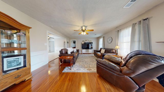 2563 Schoolhouse Hill Road, Mt Vernon, KY 40456