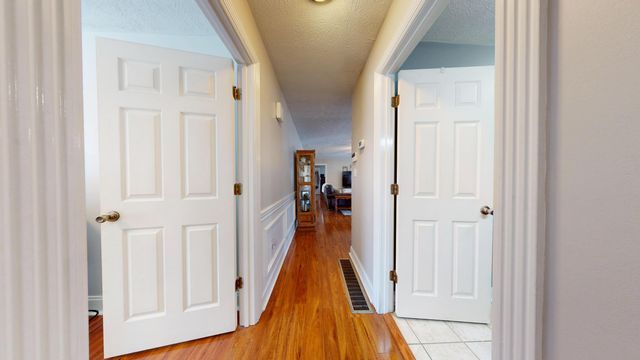 2563 Schoolhouse Hill Road, Mt Vernon, KY 40456