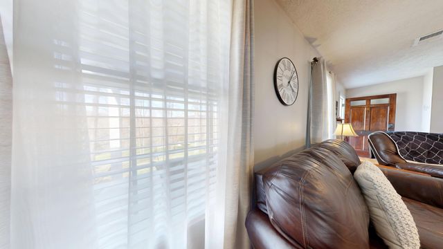 2563 Schoolhouse Hill Road, Mt Vernon, KY 40456