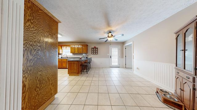 2563 Schoolhouse Hill Road, Mt Vernon, KY 40456