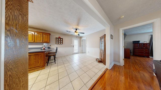 2563 Schoolhouse Hill Road, Mt Vernon, KY 40456