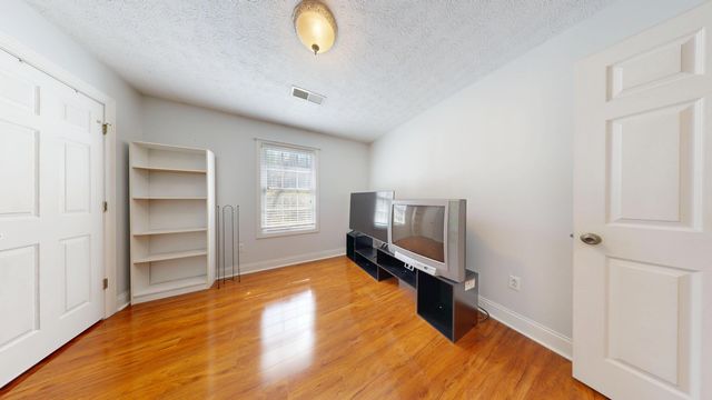 2563 Schoolhouse Hill Road, Mt Vernon, KY 40456