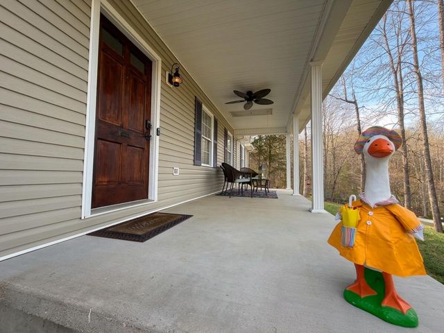 2563 Schoolhouse Hill Road, Mt Vernon, KY 40456