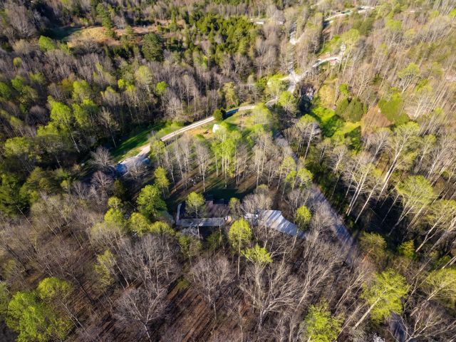 2563 Schoolhouse Hill Road, Mt Vernon, KY 40456