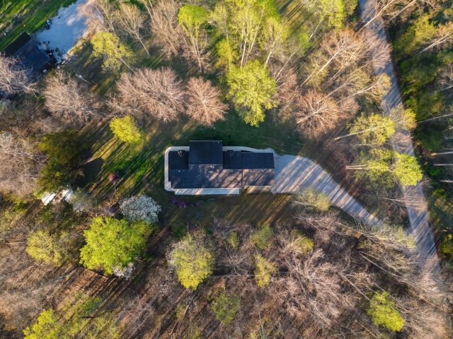 2563 Schoolhouse Hill Road, Mt Vernon, KY 40456