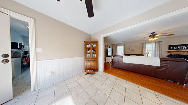 2563 Schoolhouse Hill Road, Mt Vernon, KY 40456