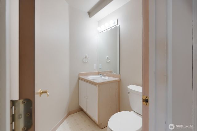 833 Blueberry Lane, Bellingham, WA 98229