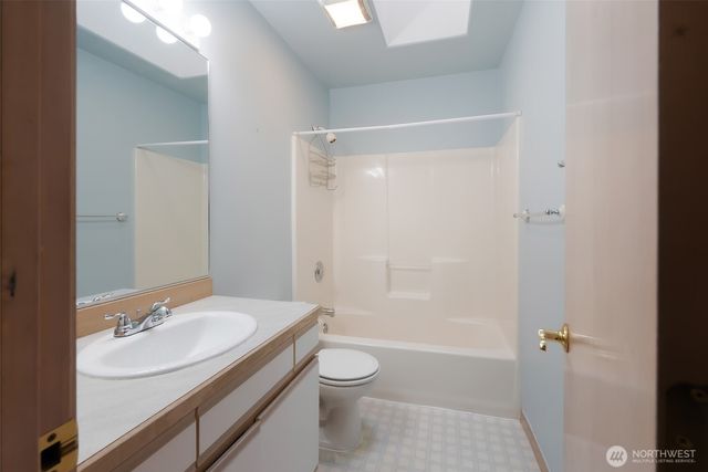 833 Blueberry Lane, Bellingham, WA 98229