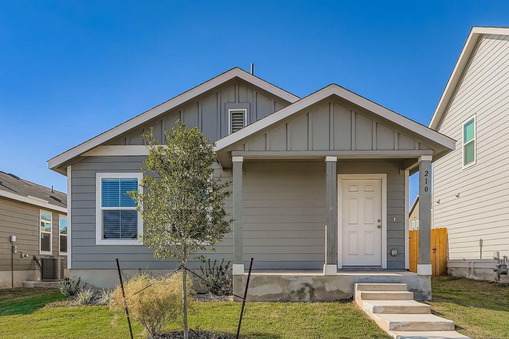 210 Sormonne LOOP, Kyle, TX 78640