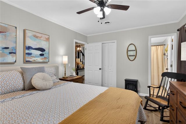 103 Pineneedle Drive, Westminster, SC 29693