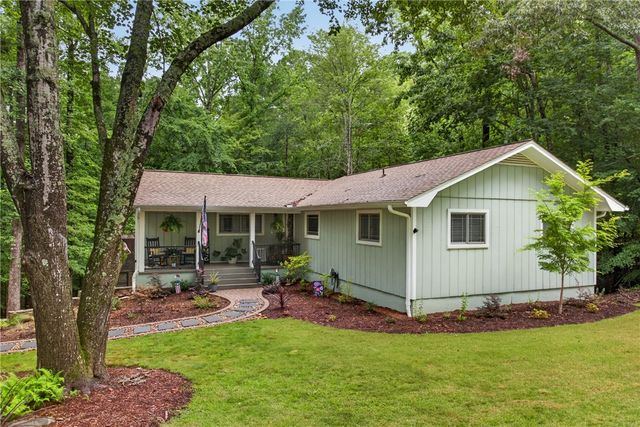 103 Pineneedle Drive, Westminster, SC 29693