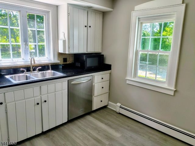 61 East Ave, Washington Twp., NJ 07853