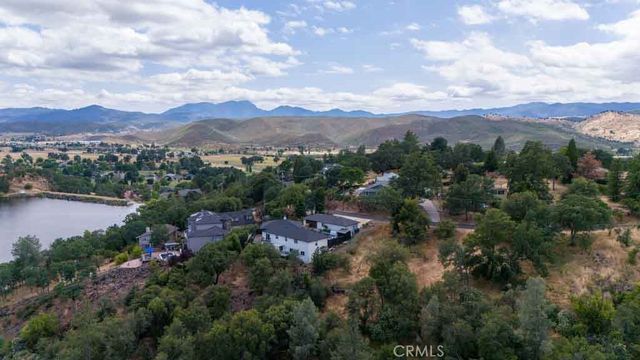 18337 North Shore Drive, Hidden Valley Lake, CA 95467