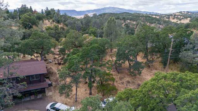 18337 North Shore Drive, Hidden Valley Lake, CA 95467