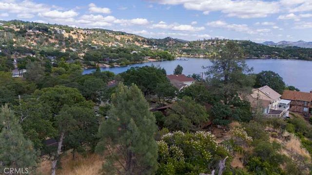 18337 North Shore Drive, Hidden Valley Lake, CA 95467