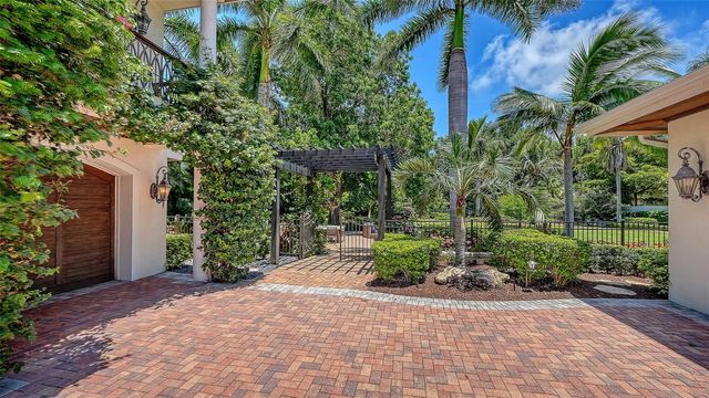 1435 WESTWAY DRIVE, Sarasota, FL 34236