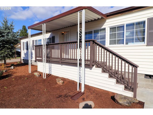 503 S 51ST Pl, Springfield, OR 97478